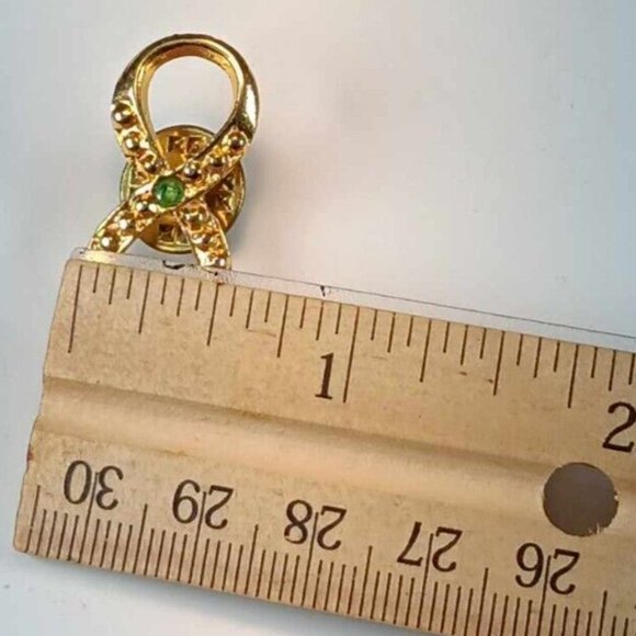 Vintage Gold Tone Figure Eight Textured Infinity Pin Brooch Jewelry - Picture 4 of 4